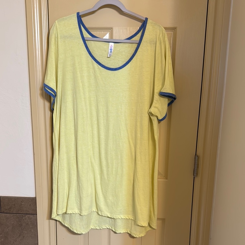 Lularoe Classic Tee